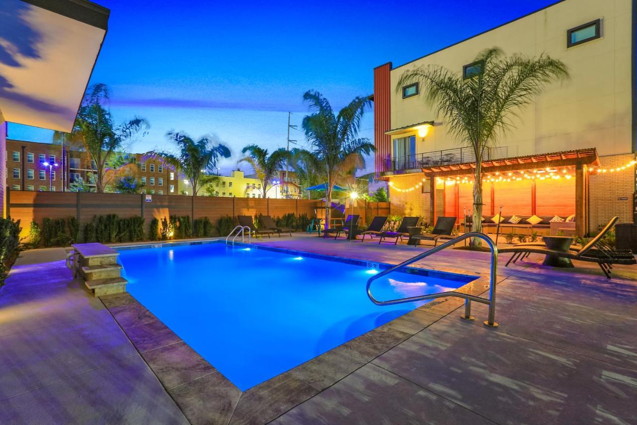 Fully-furnished Townhouse With Luxury Amenities Holiday home New Orleans