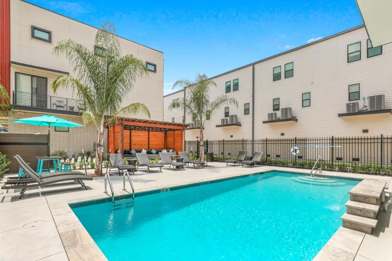 Fully-furnished Townhouse With Luxury Amenities * New Orleans
